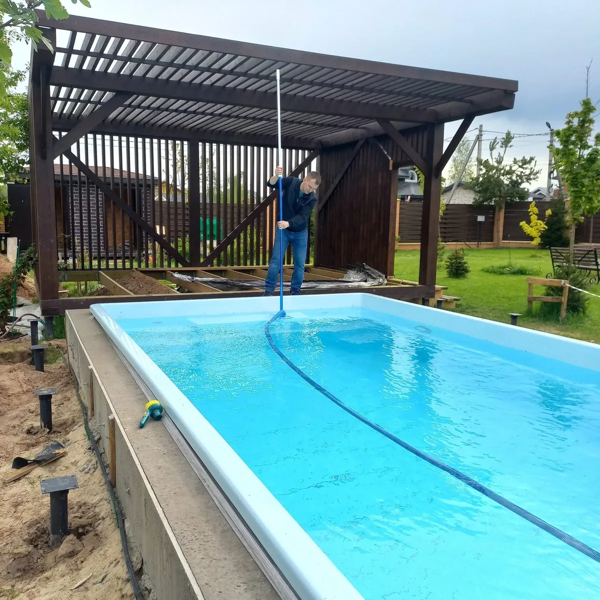 Копинговый бордюрный камень для бассейна Laguna в Железнодорожном