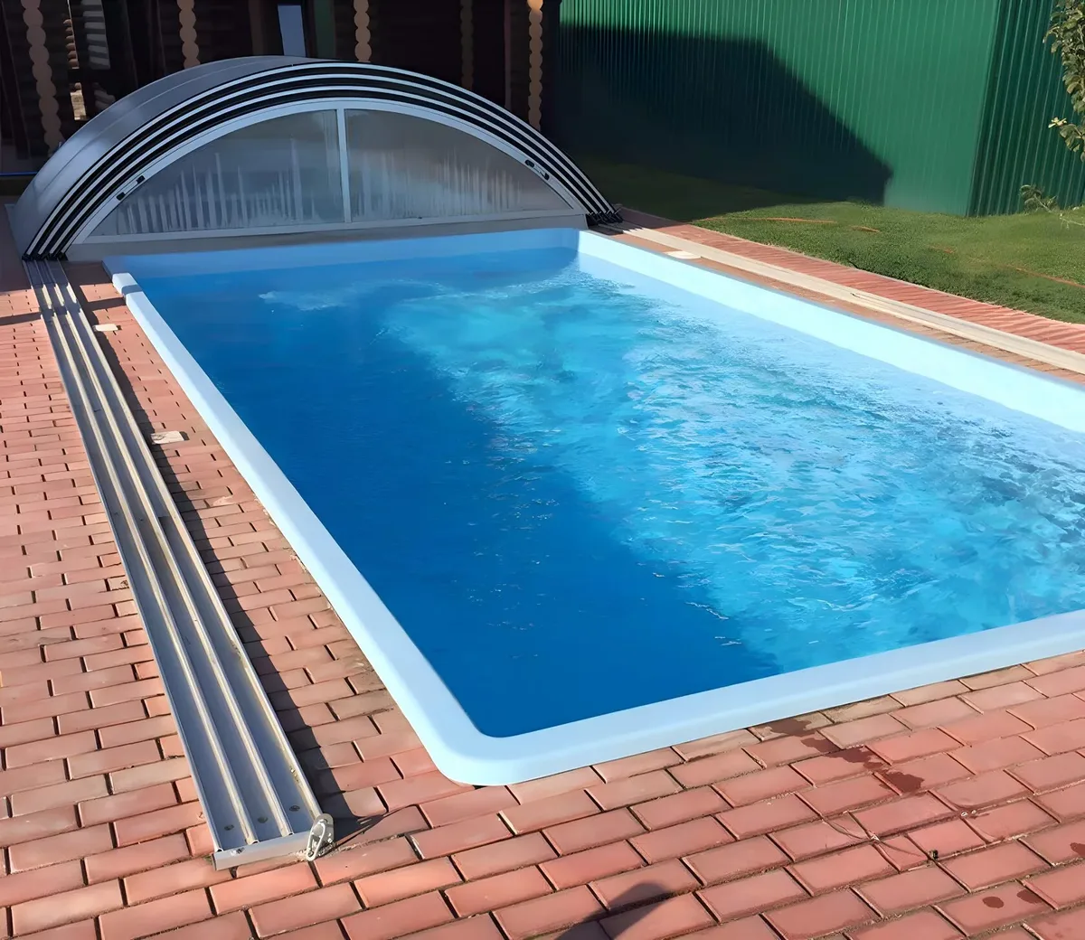 Laguna 7 — вечернее освещение в Железнодорожном